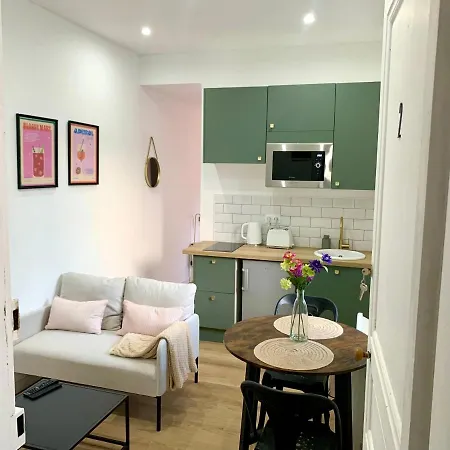 La Maison Des Trois Mats