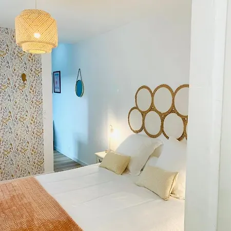 Lägenhet La Maison Des Trois Mats *